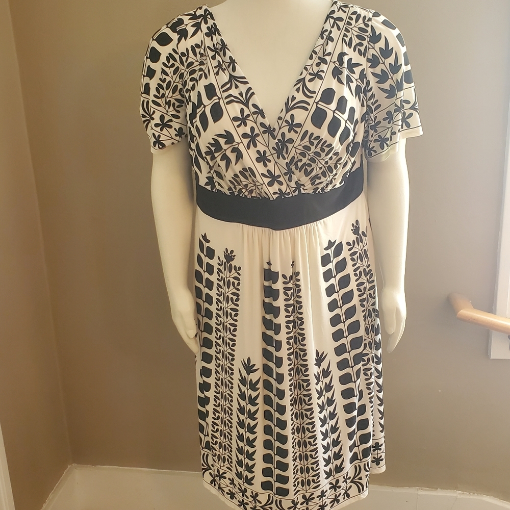 Black and white dress with v-neck in front & back